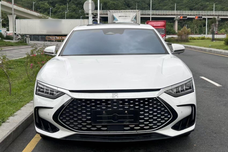 BYD Han 2022 car image #8