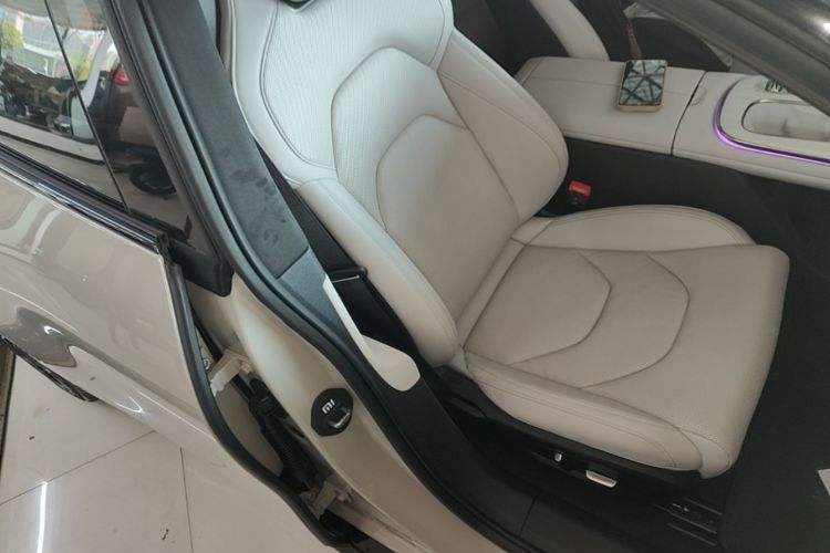 MI SU7 2025 car image #24