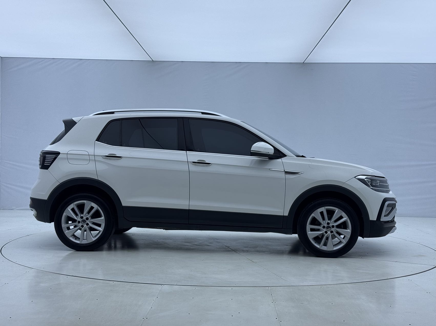 Volkswagen T-Cross 2022 #9 Volkswagen T-Cross 2022 car image #9