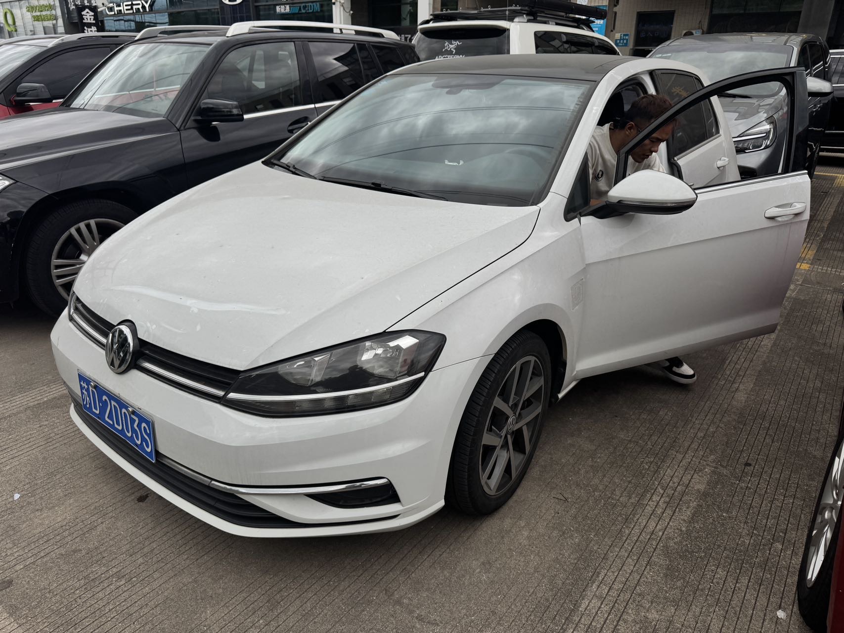 Volkswagen Golf 2020 Volkswagen Golf 2020 car image
