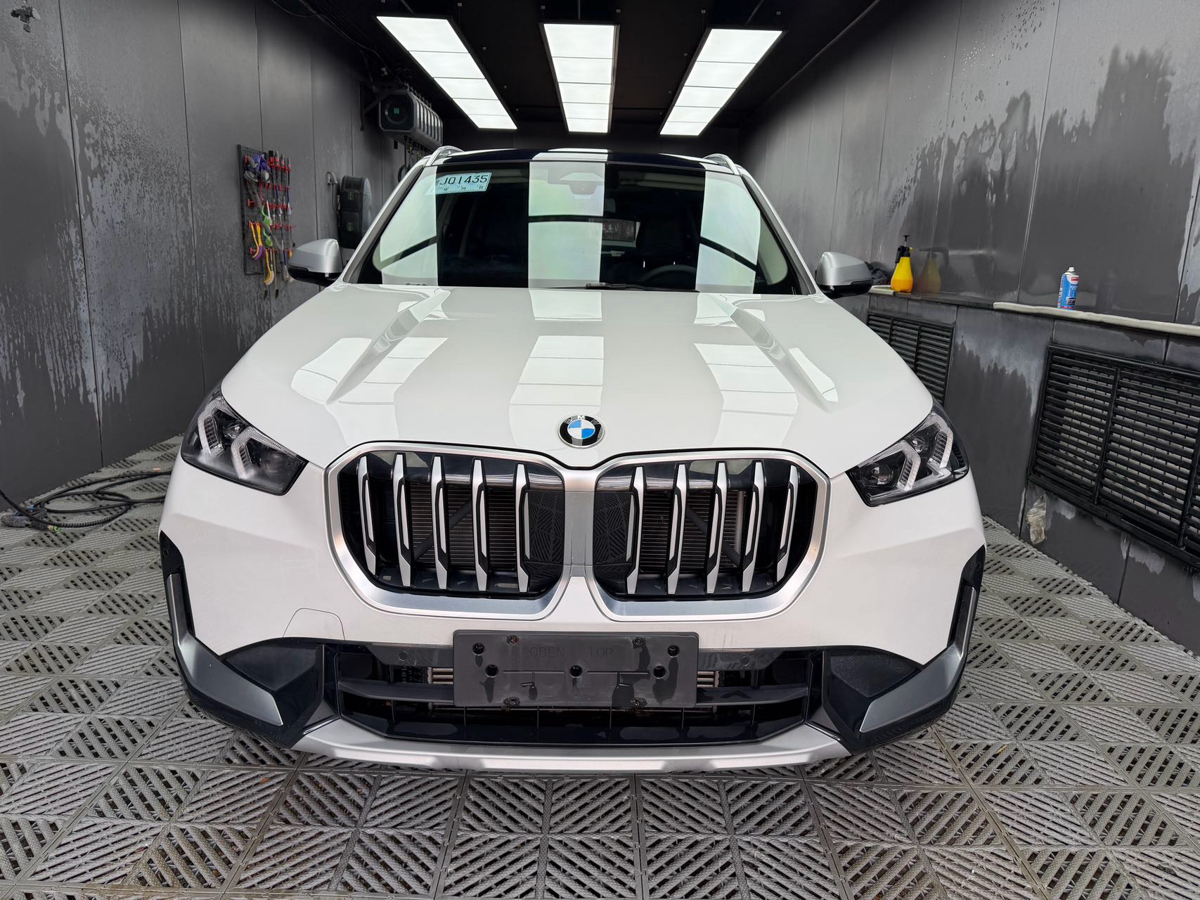 BMW X1 2023 car image #2