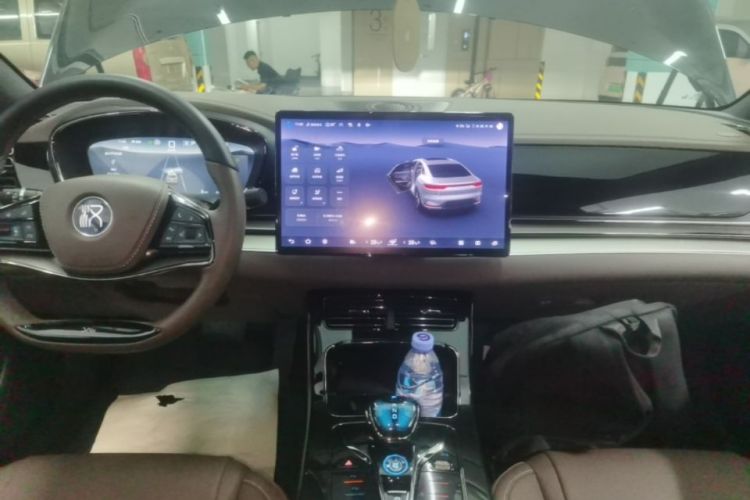 BYD Han 2024 car image #13