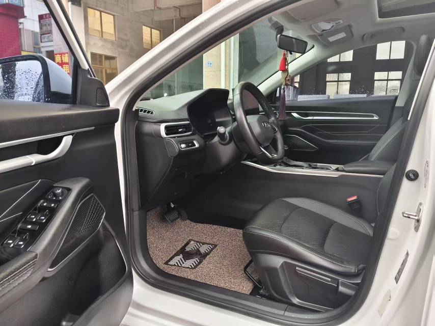 GEELY Emgrand 2023 car image #8