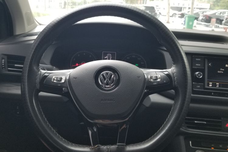 Volkswagen Tharu 2020 car image #11