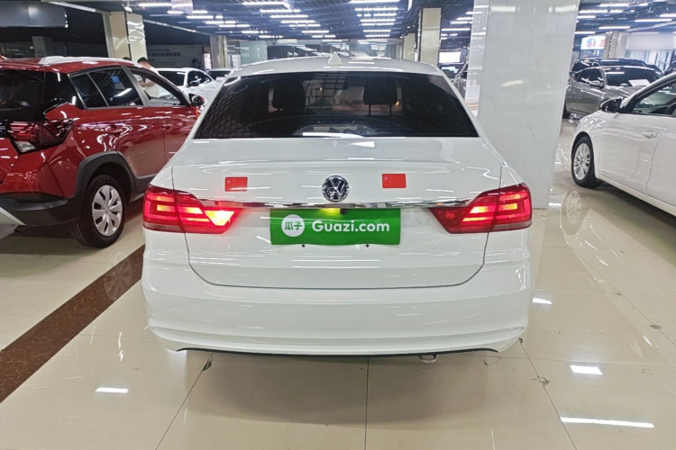 Volkswagen Santana 2018 car image #6