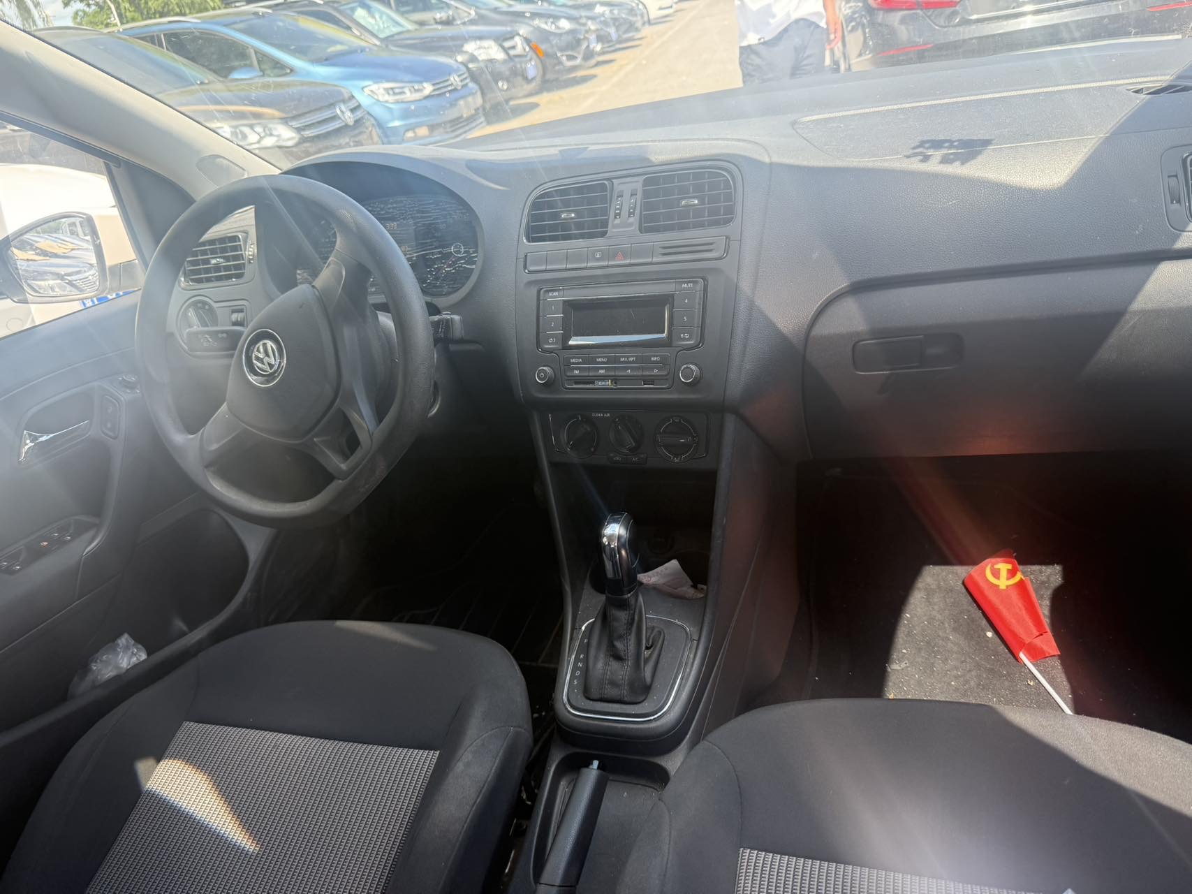 Volkswagen Polo 2016 car image #6