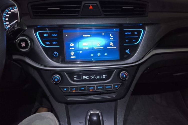 GEELY Emgrand 2017 #13 GEELY Emgrand 2017 car image #13