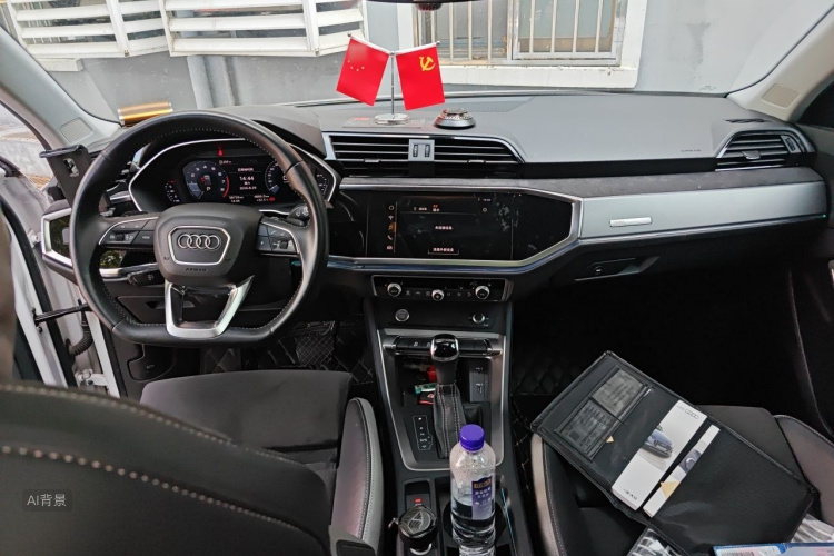 Audi Q3 2019 #11 Audi Q3 2019 car image #11