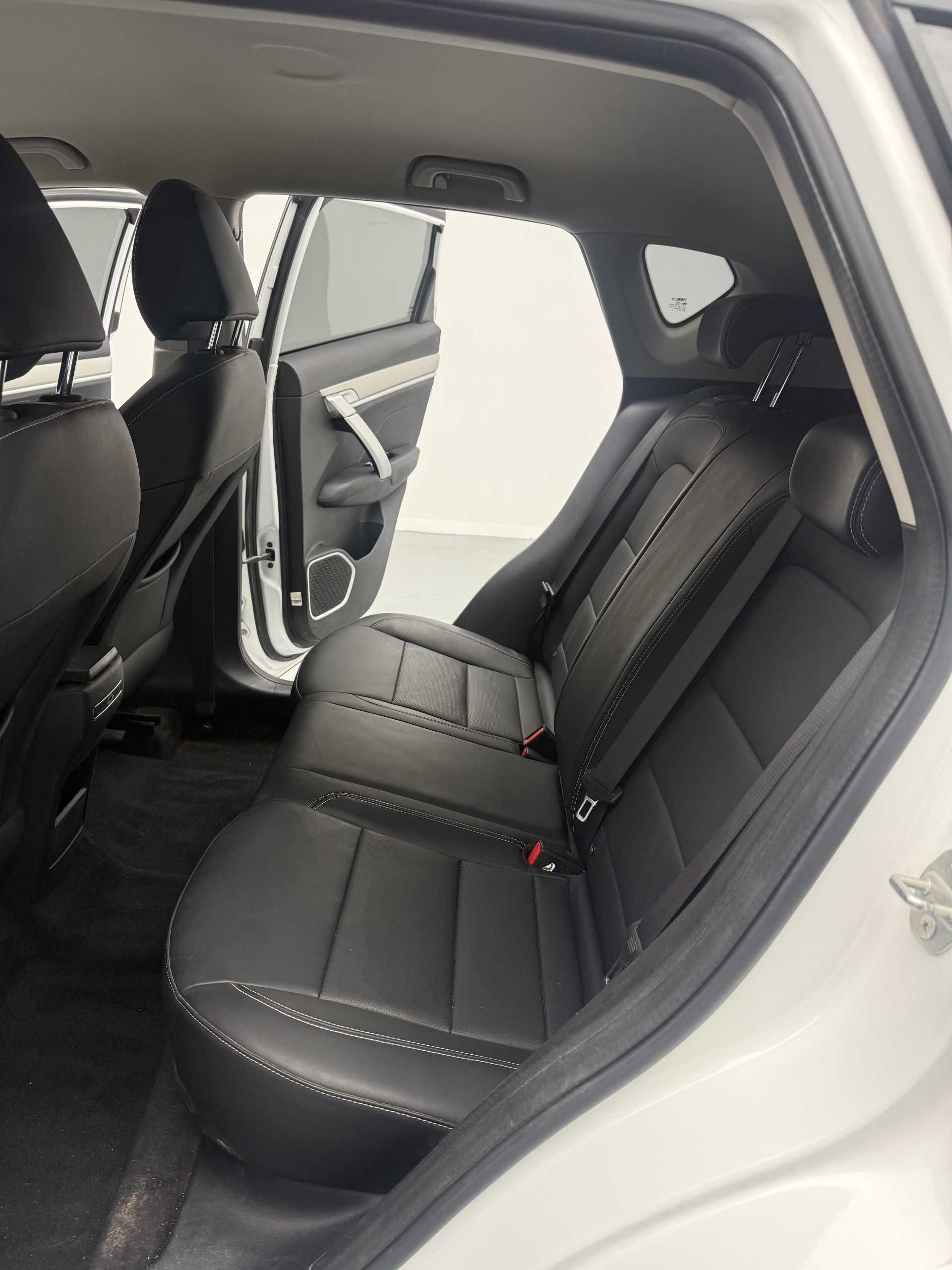GEELY Coolray 2025 #9 GEELY Coolray 2025 car image #9