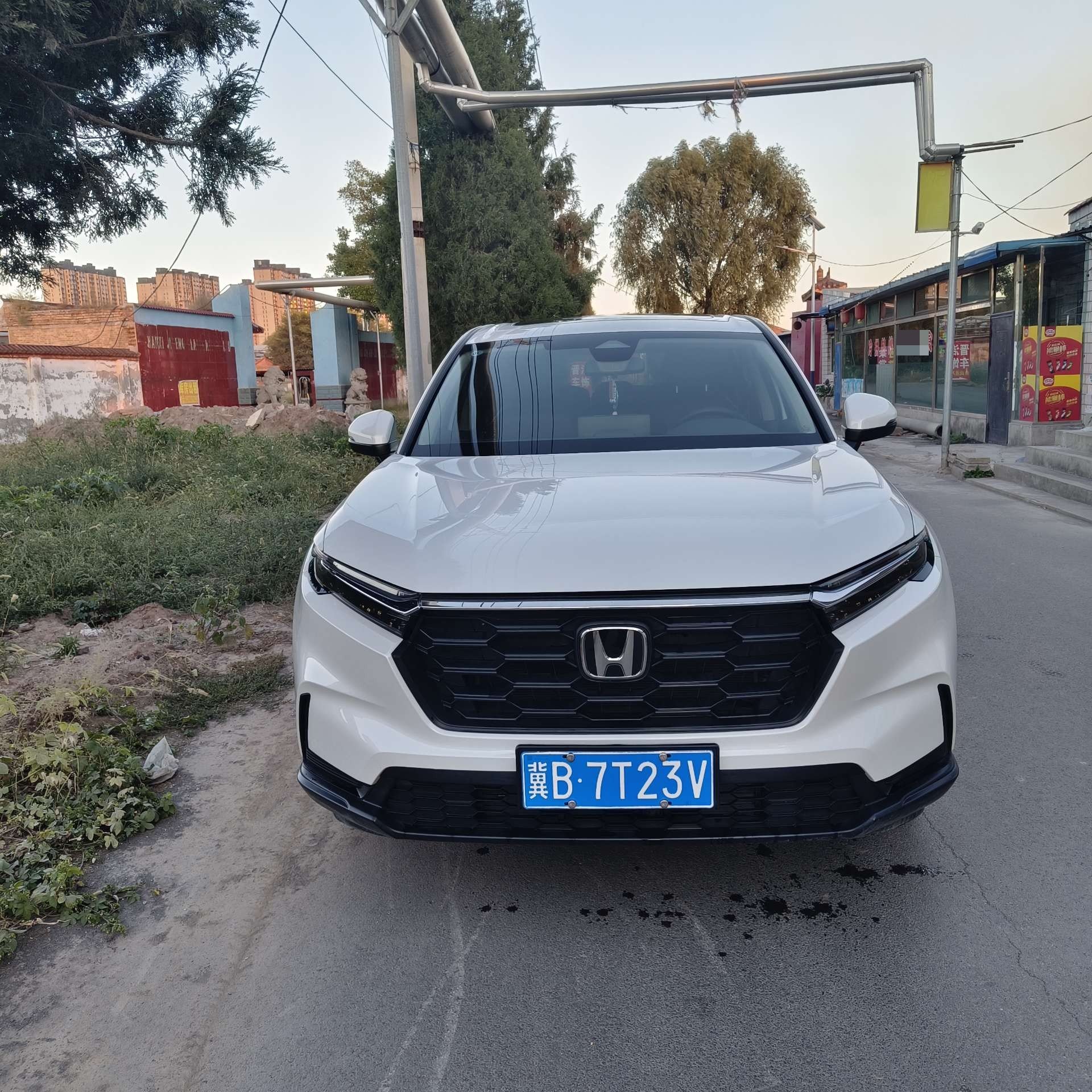 2023 #2 2023 immagine di auto #2