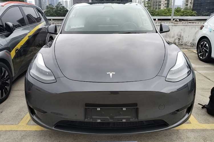 Tesla Model Y 2022 #3 Tesla Model Y 2022 car image #3