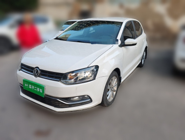 Volkswagen Polo 2015 Volkswagen Polo 2015 car image