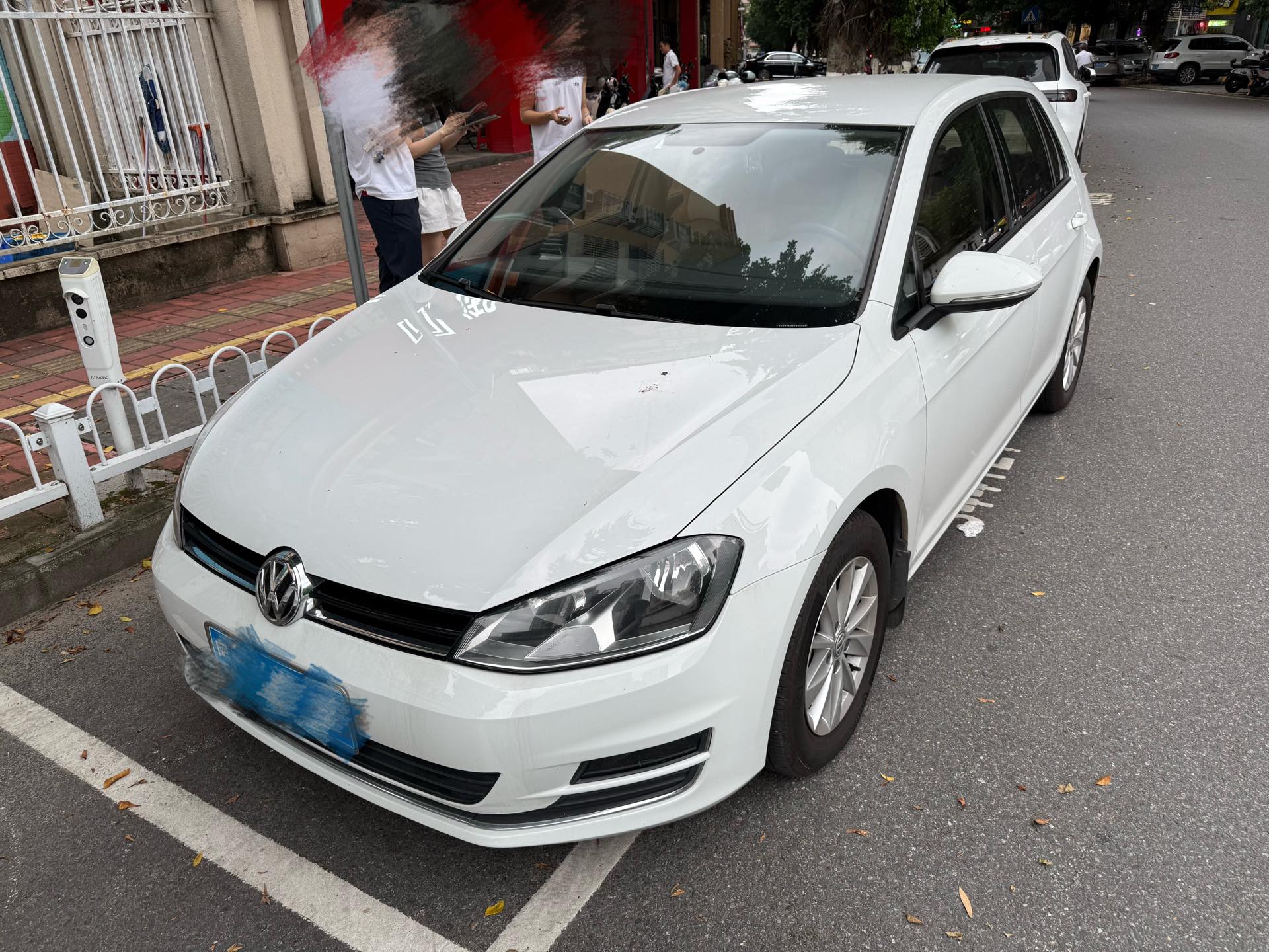 Volkswagen Golf 2015 Volkswagen Golf 2015 car image