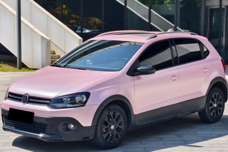 Volkswagen Polo 2019 car image #2