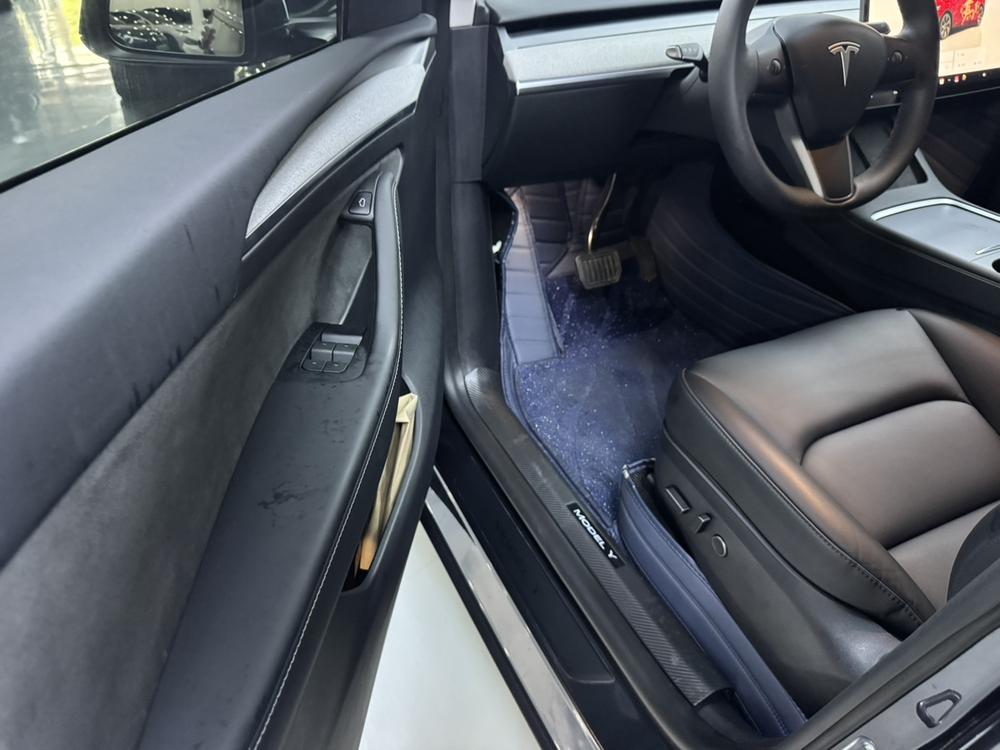 Tesla Model Y 2024 #16 Tesla Model Y 2024 car image #16