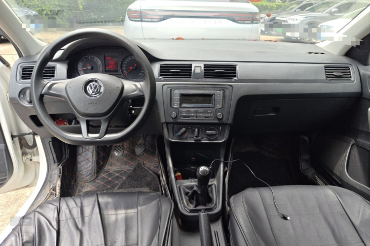 Volkswagen Santana 2016 car image #11