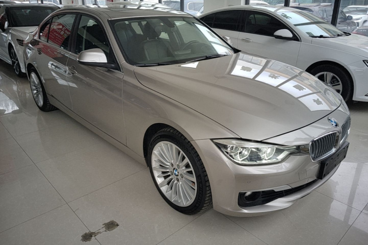 BMW 3 Series 2018 #4 BMW 3 Series 2018 car image #4