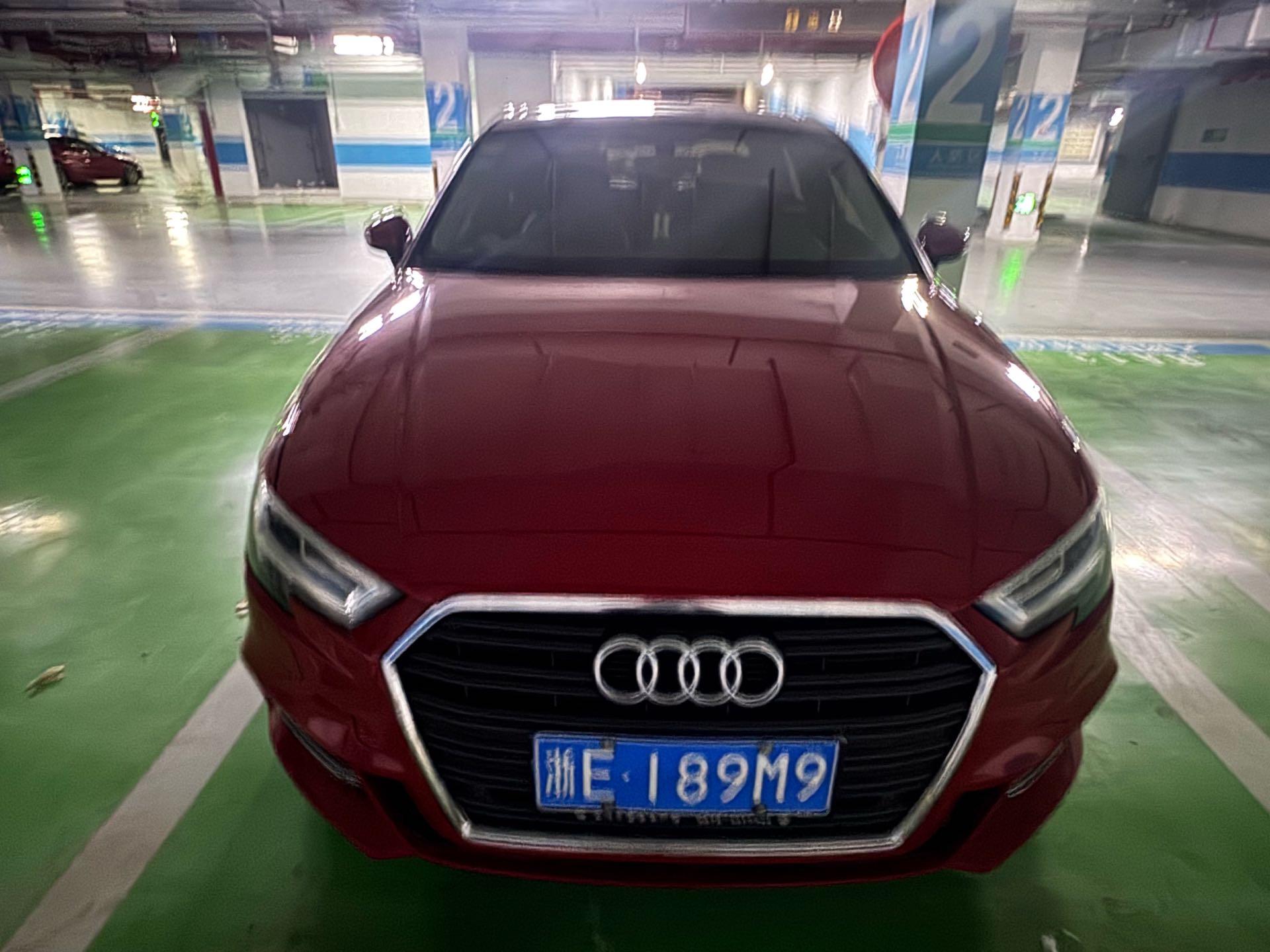 2019 immagine di auto #2