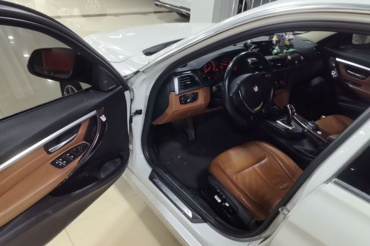 BMW 3 Series 2016 #16 BMW 3 Series 2016 immagine di auto #16