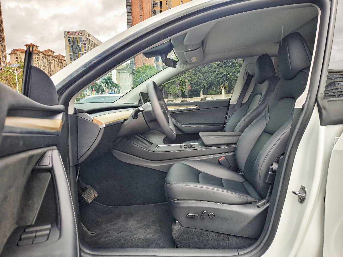 Tesla Model Y 2023 #11 Tesla Model Y 2023 car image #11