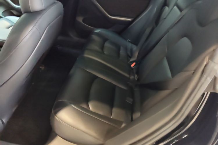 Tesla Model 3 2022 car image #13