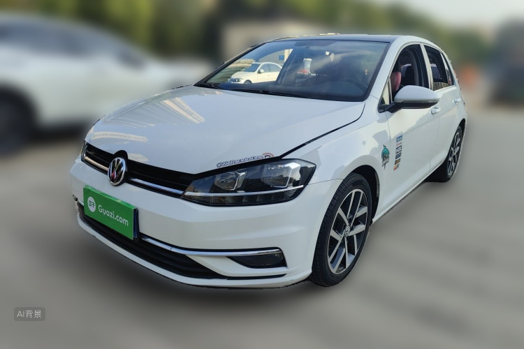 Volkswagen Golf 2020 car image #2