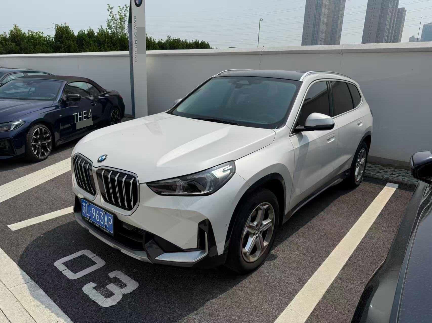 BMW X1 2023 car image 