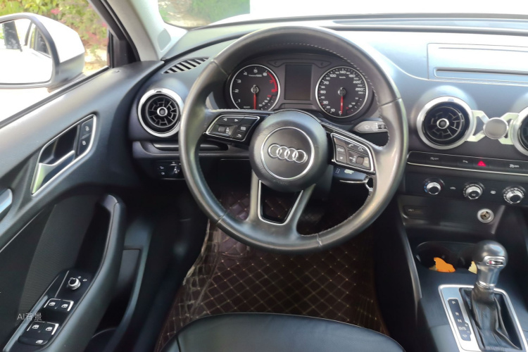 Audi A3 2018 image de voiture #12
