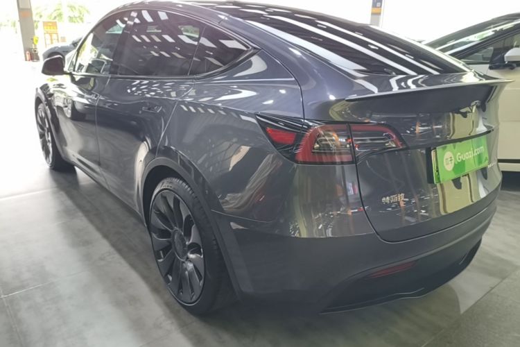 Tesla Model Y 2022 #5 Tesla Model Y 2022 car image #5