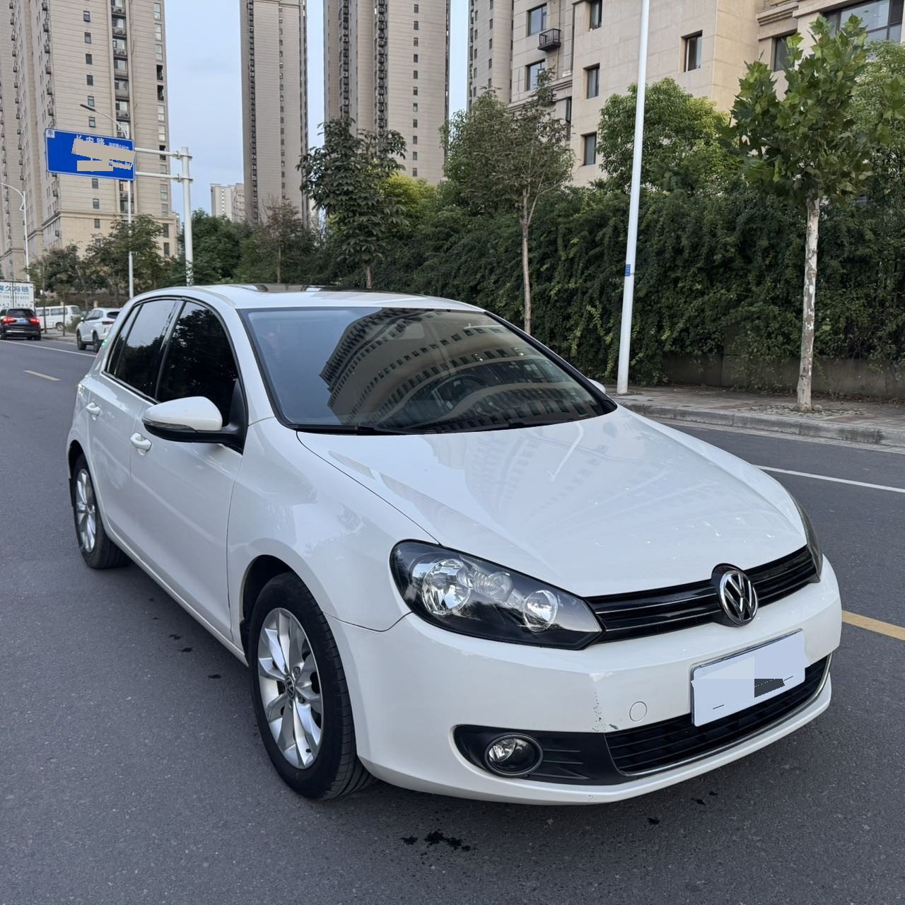 Volkswagen Golf 2013 car image #3