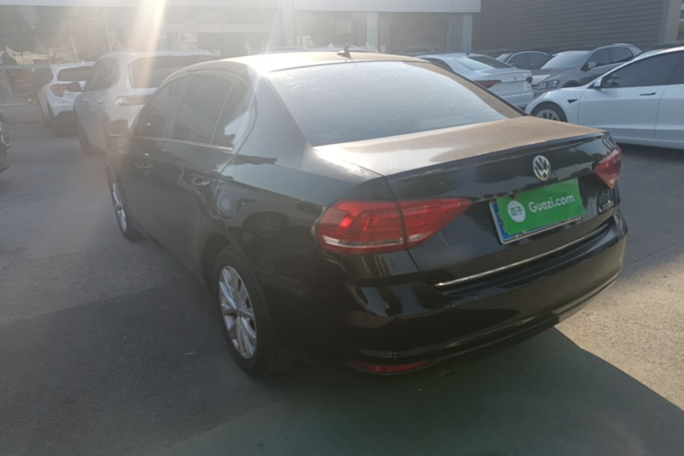 Volkswagen Lavida 2019 car image #5