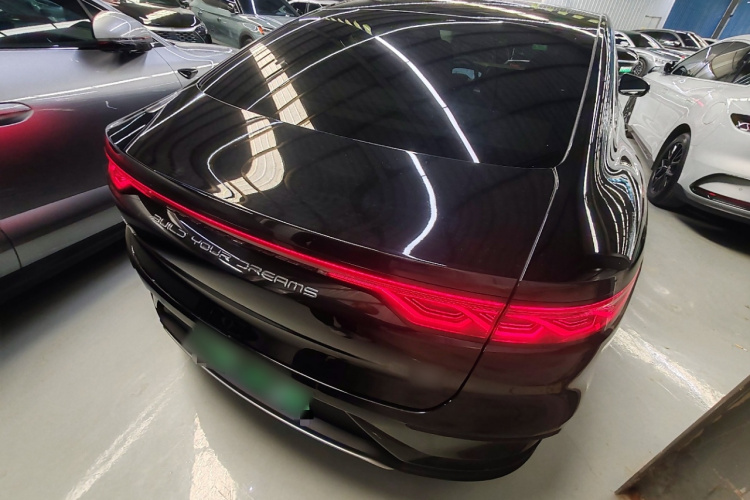 BYD Han 2025 car image #5