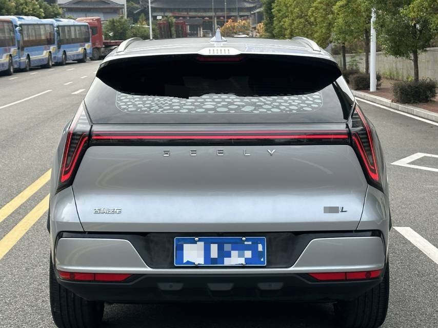 GEELY Boyue L 2025 car image #3