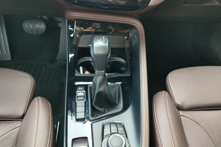 BMW X1 2018 #14 BMW X1 2018 car image #14