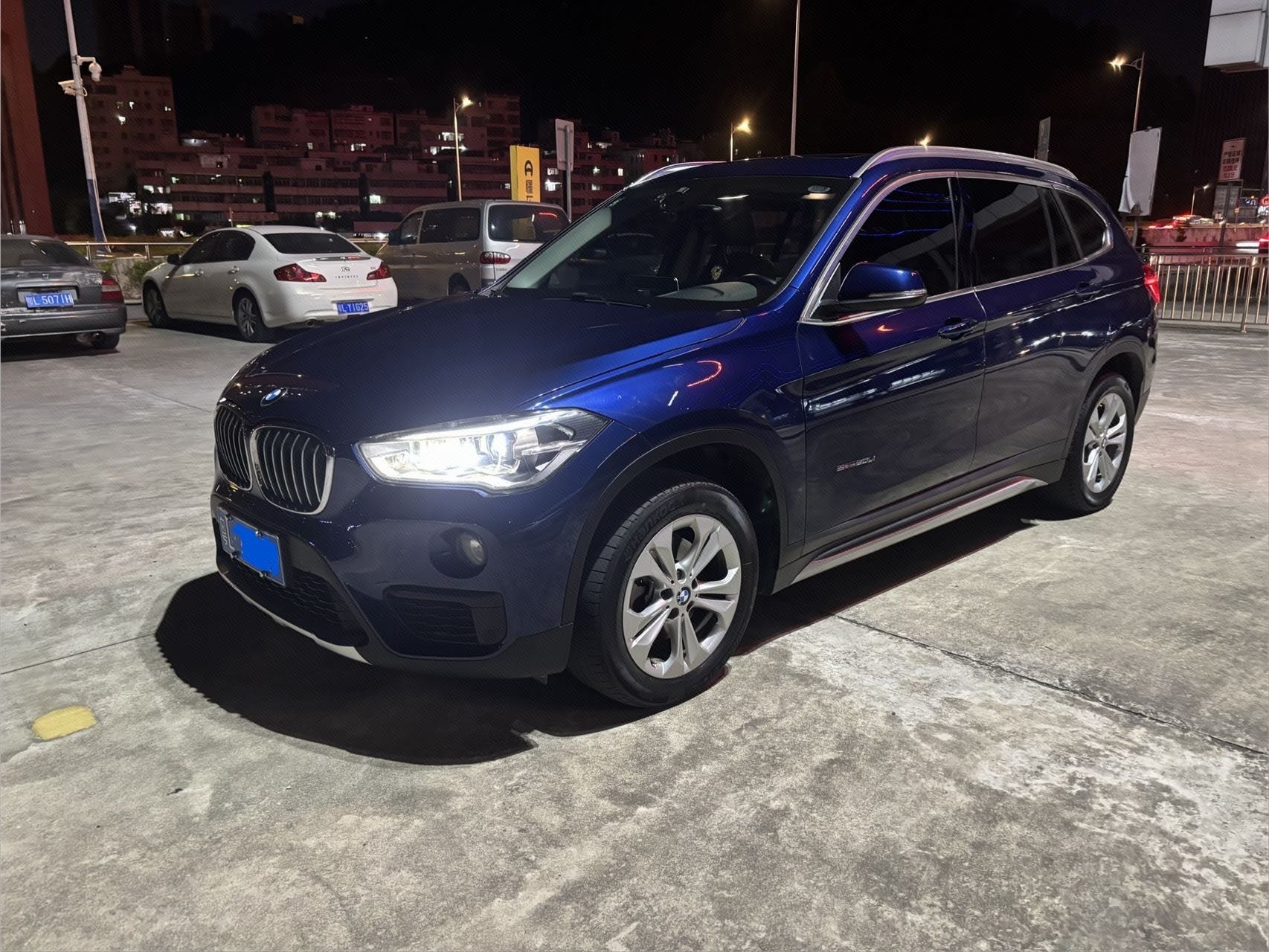 2017 2017 car image