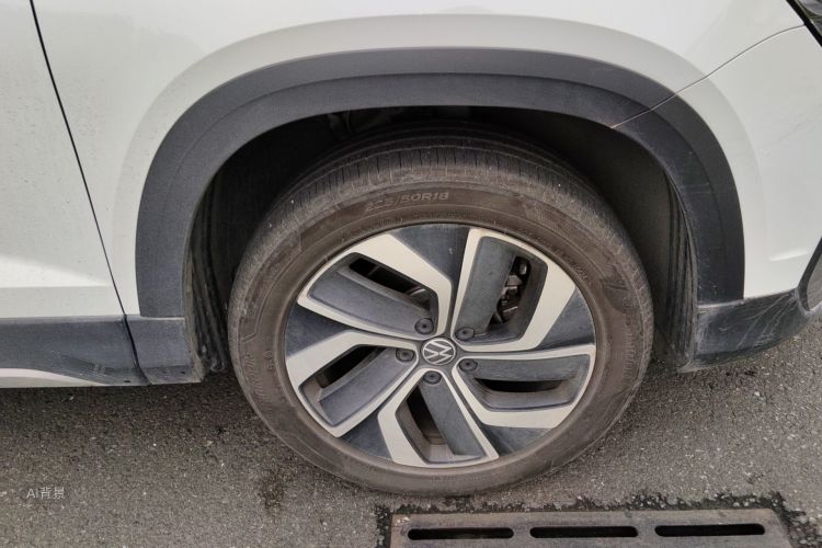 Volkswagen Tharu 2024 immagine di auto #9