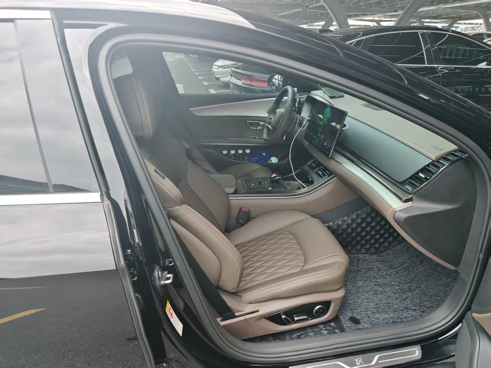 BYD Han 2024 car image #4