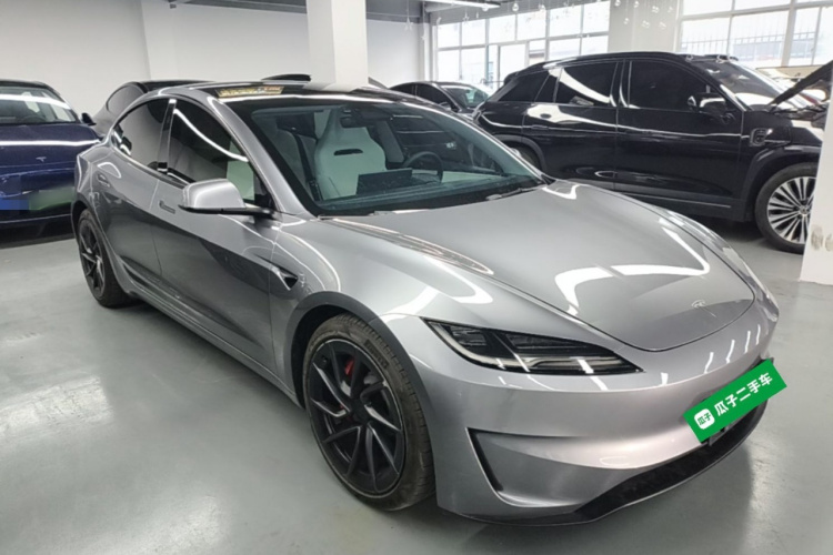 Tesla Model 3 2024 #4 Tesla Model 3 2024 car image #4