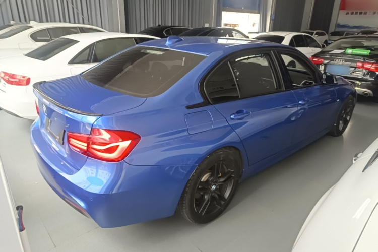 BMW 3 Series 2018 #7 BMW 3 Series 2018 car image #7