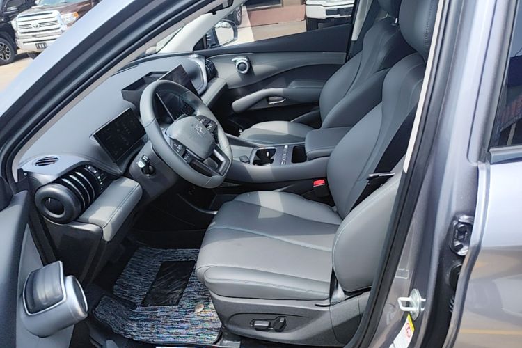 BYD Yuan Plus 2025 #15 BYD Yuan Plus 2025 car image #15