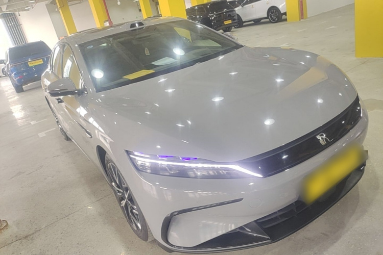 BYD Han 2025 car image #6