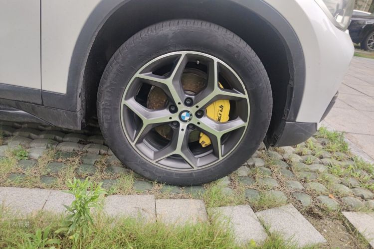 BMW X1 2019 car image #9