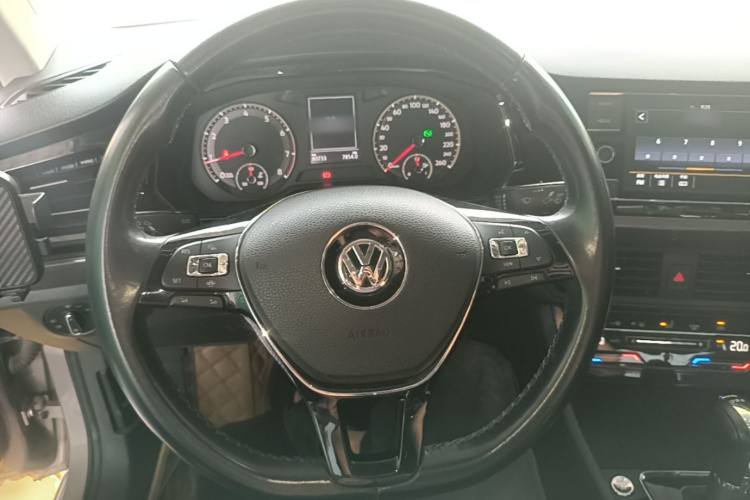 Volkswagen Bora 2019 immagine di auto #11
