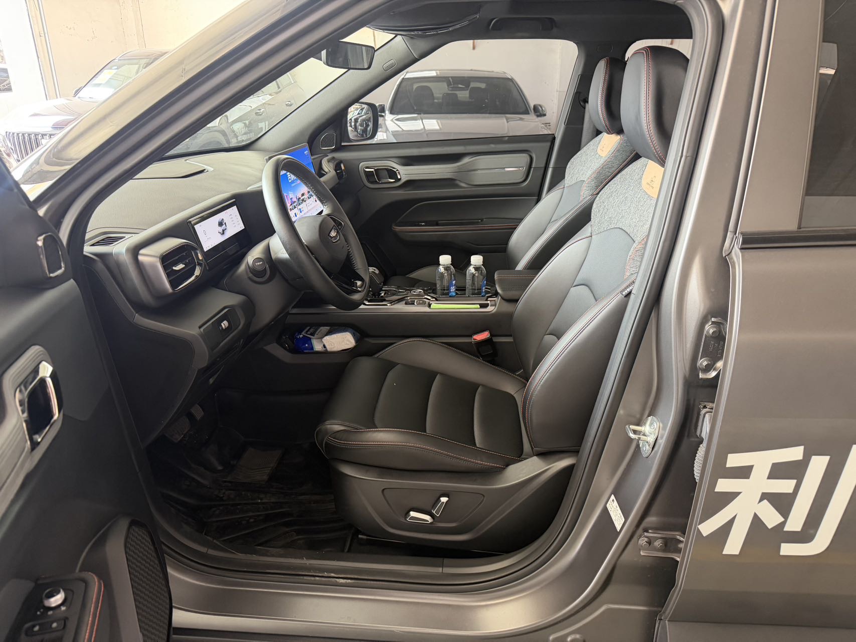 GEELY Cowboy 2025 car image #2