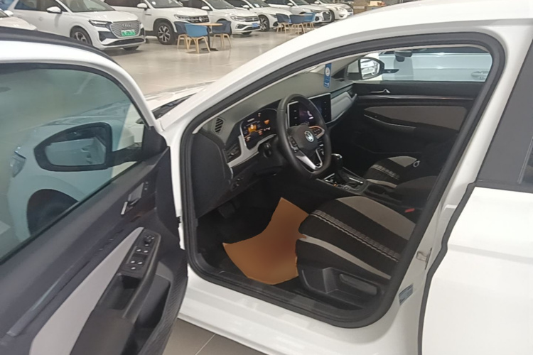 Volkswagen Bora 2024 #16 Volkswagen Bora 2024 صورة سيارة #16