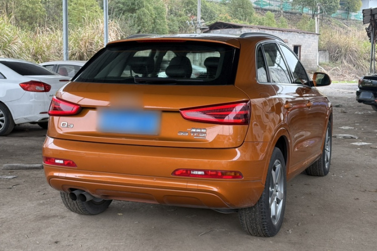 Audi Q3 2016 car image #7