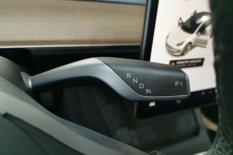 Tesla Model 3 2021 #14 Tesla Model 3 2021 car image #14