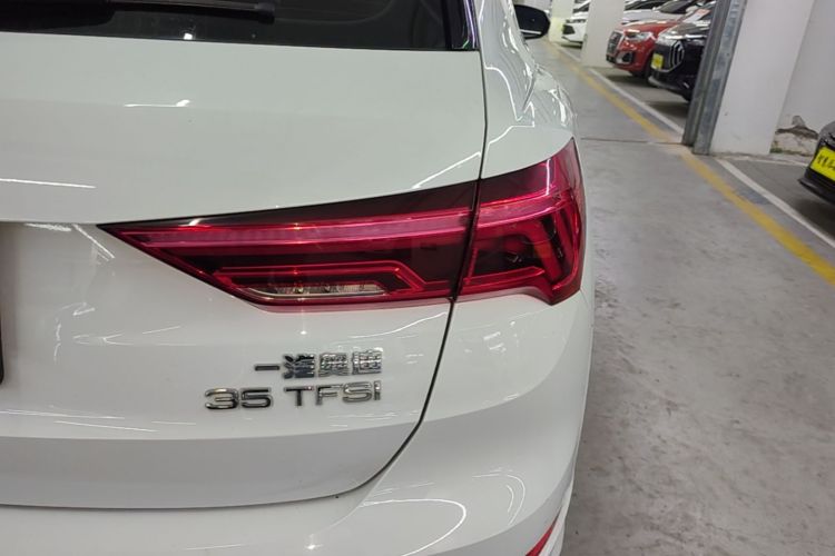 Audi Q3 2021 #8 Audi Q3 2021 car image #8