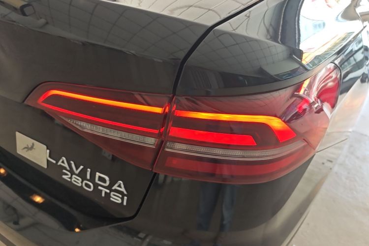 Volkswagen Lavida 2021 car image #8