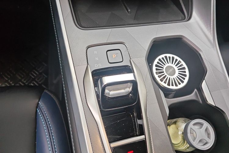 GAC Trumpchi GS3 2023 #14 GAC Trumpchi GS3 2023 car image #14